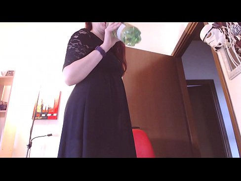 ❤️ Pakļāvīga verdzene, kurai patīk netīras un sulīgas biksītes, ir spiesta masturbēt pēc šī video noskatīšanās! Porno pie lv.kutjeporno.ru ❌️❤