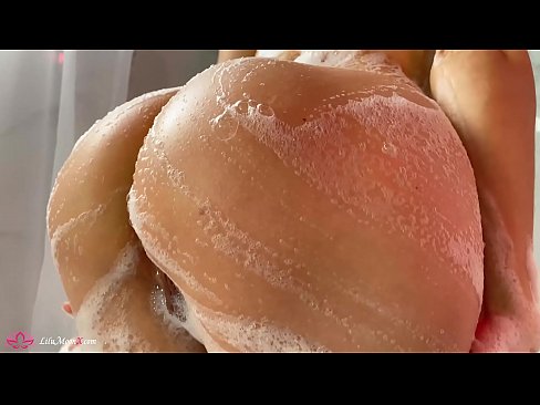 ❤️ Brunete masturbē makstiņu ar vibratoru līdz intensīvam orgasmam dušā Porno pie lv.kutjeporno.ru ❌️❤
